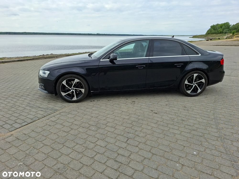 Audi A4 Limousine - 2