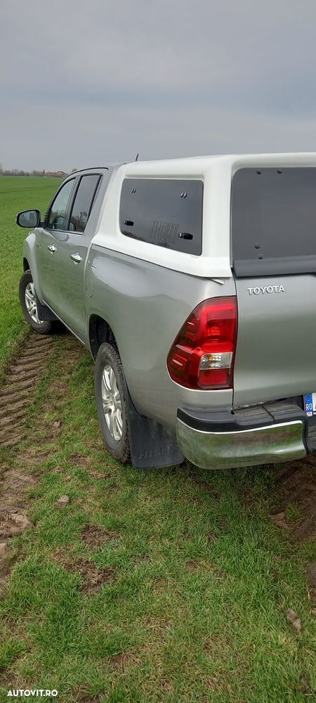 Toyota Hilux - 5