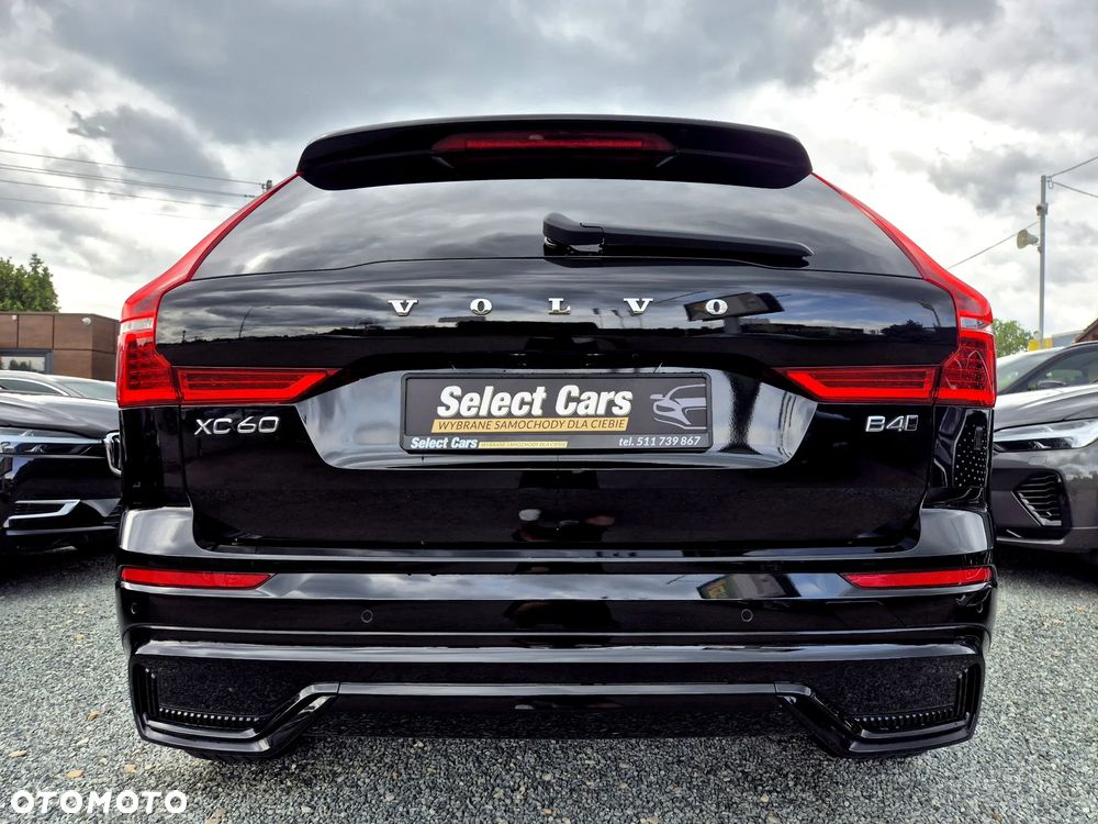 Volvo XC 60 B4 D AWD R-Design - 29