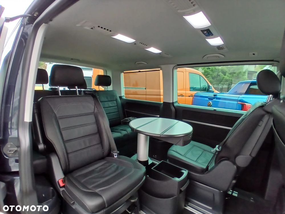 Volkswagen Multivan - 27