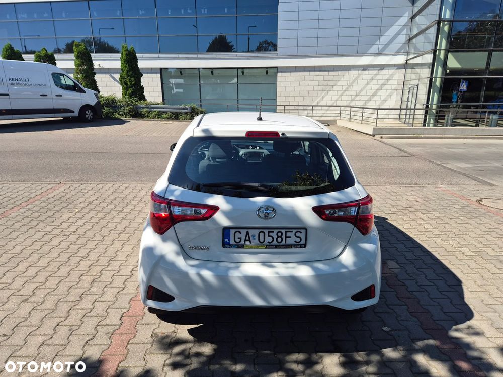 Toyota Yaris 1.5 Premium - 10