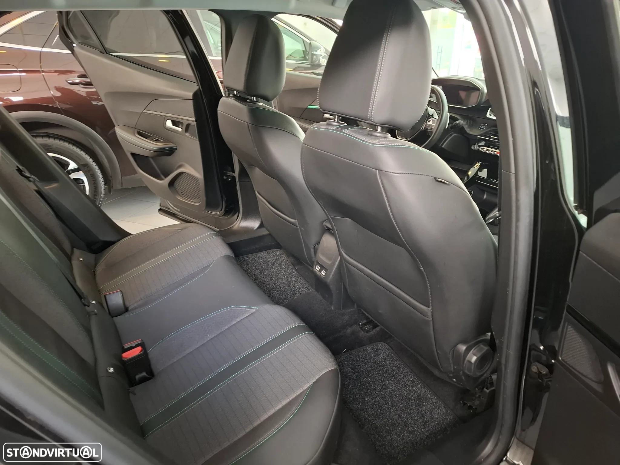 Peugeot 2008 - 15