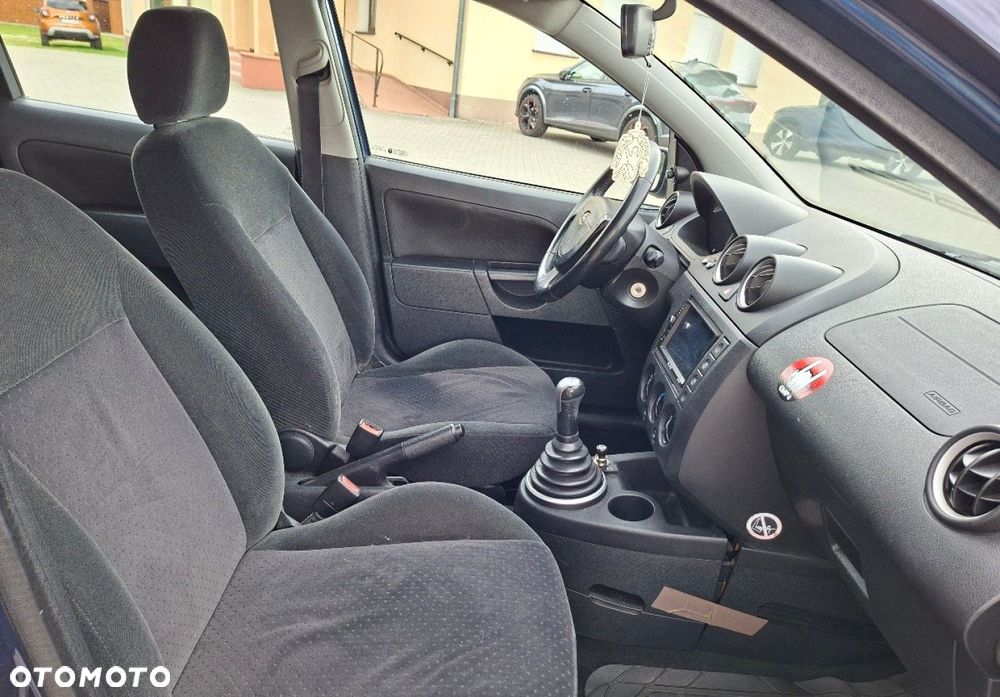 Ford Fiesta - 13