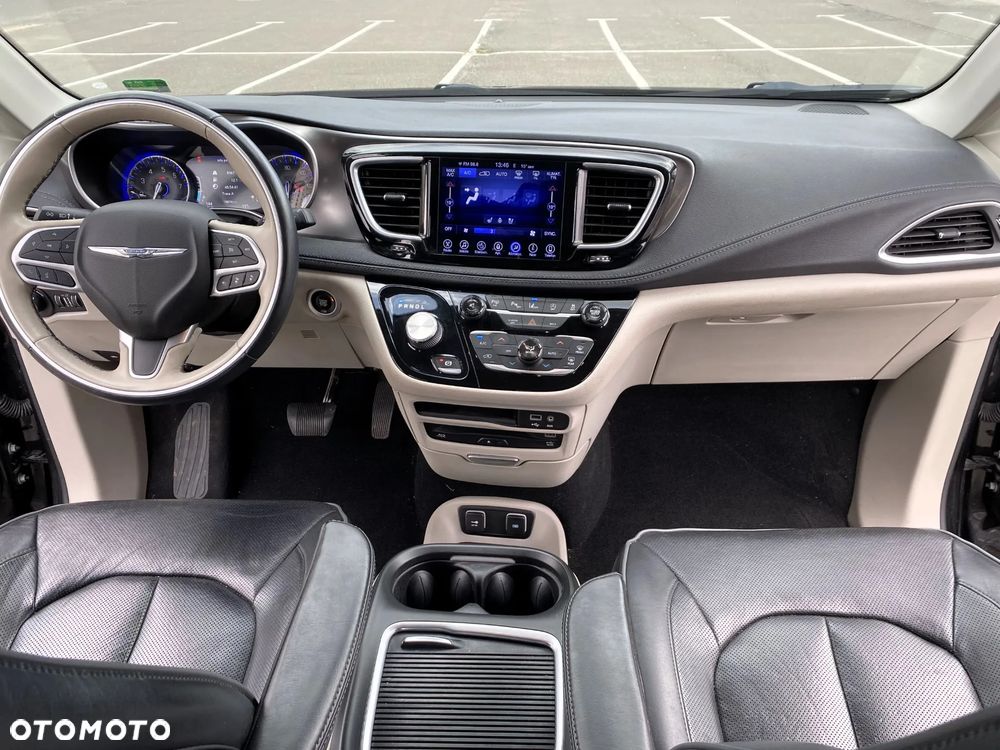 Chrysler Pacifica - 14