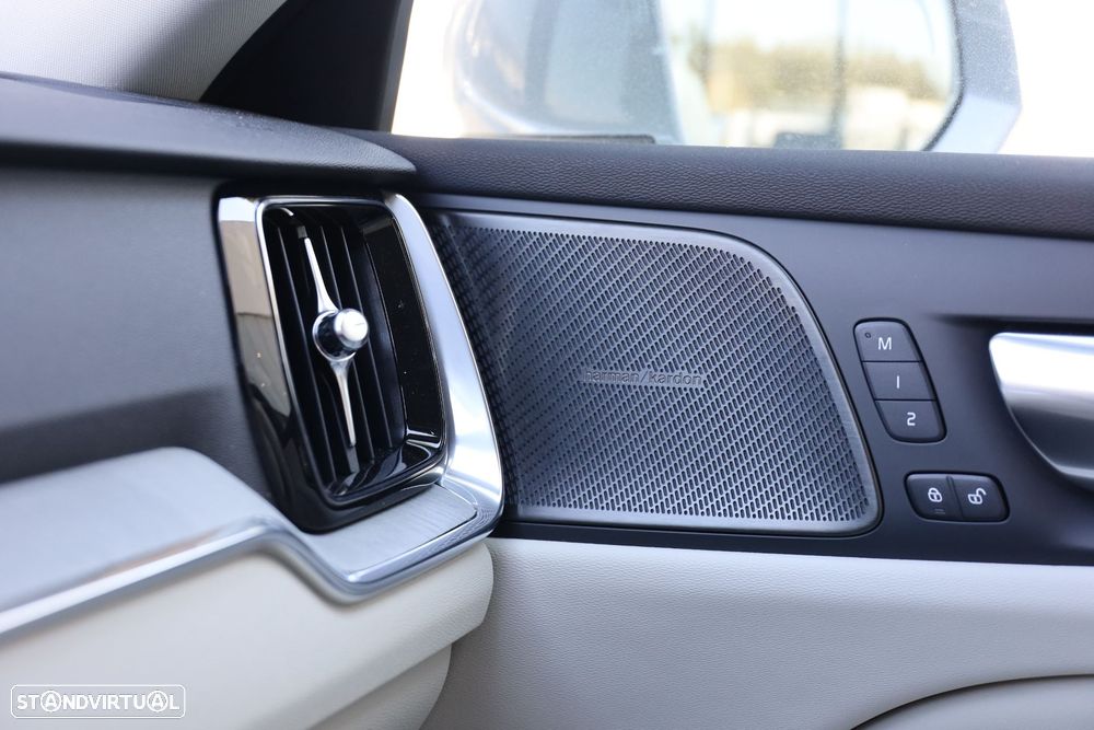 Volvo V60 2.0 T6 AWD TE Plus Bright - 22