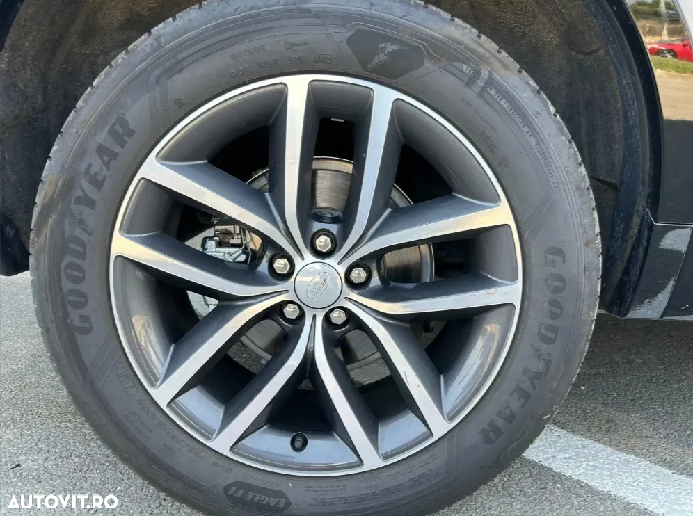 Land Rover Discovery Sport - 14