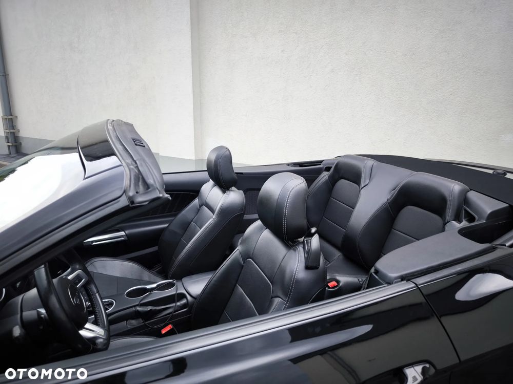 Ford Mustang - 11