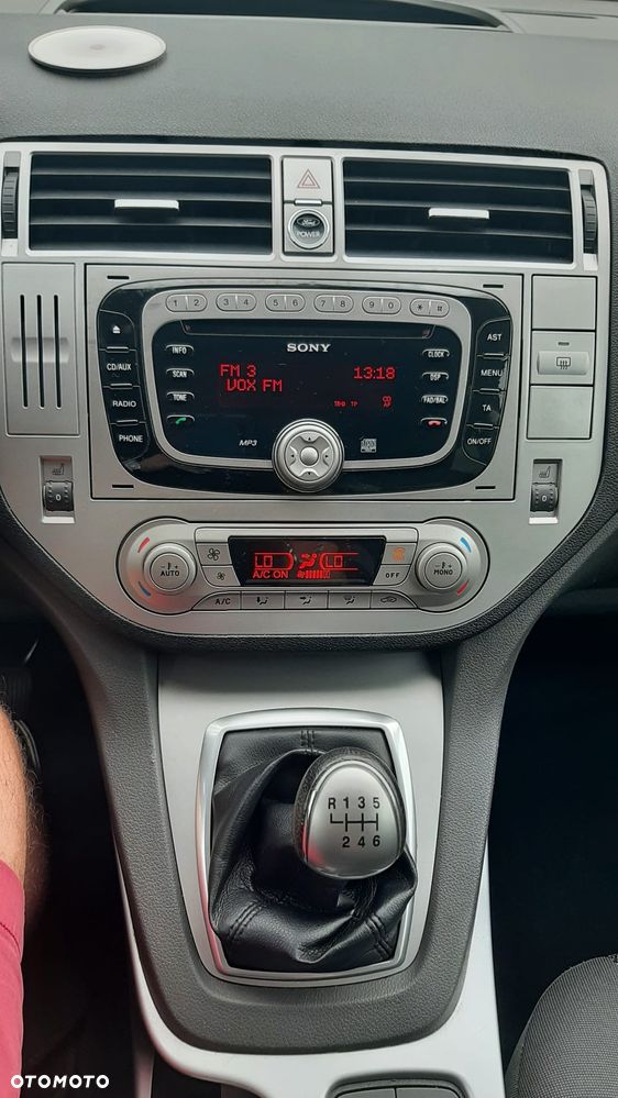 Ford Kuga 2.0 TDCi 2x4 Champions Edition - 23