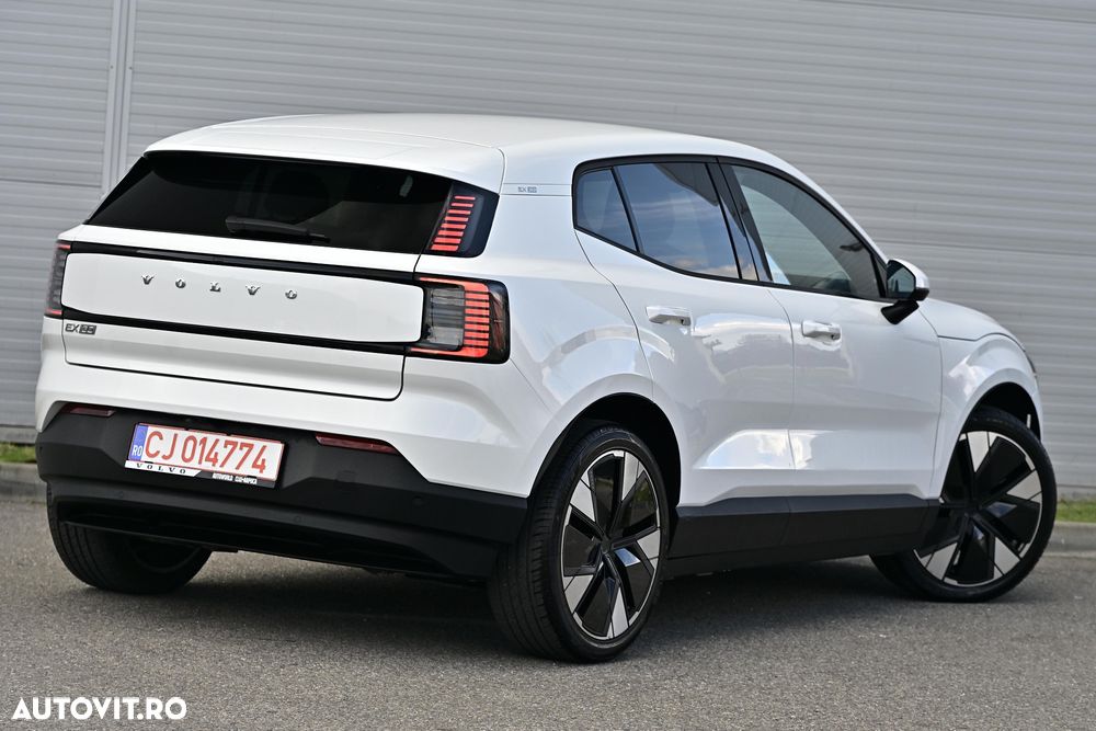 Volvo EX30 Single Motor Extended Range RWD Core - 30