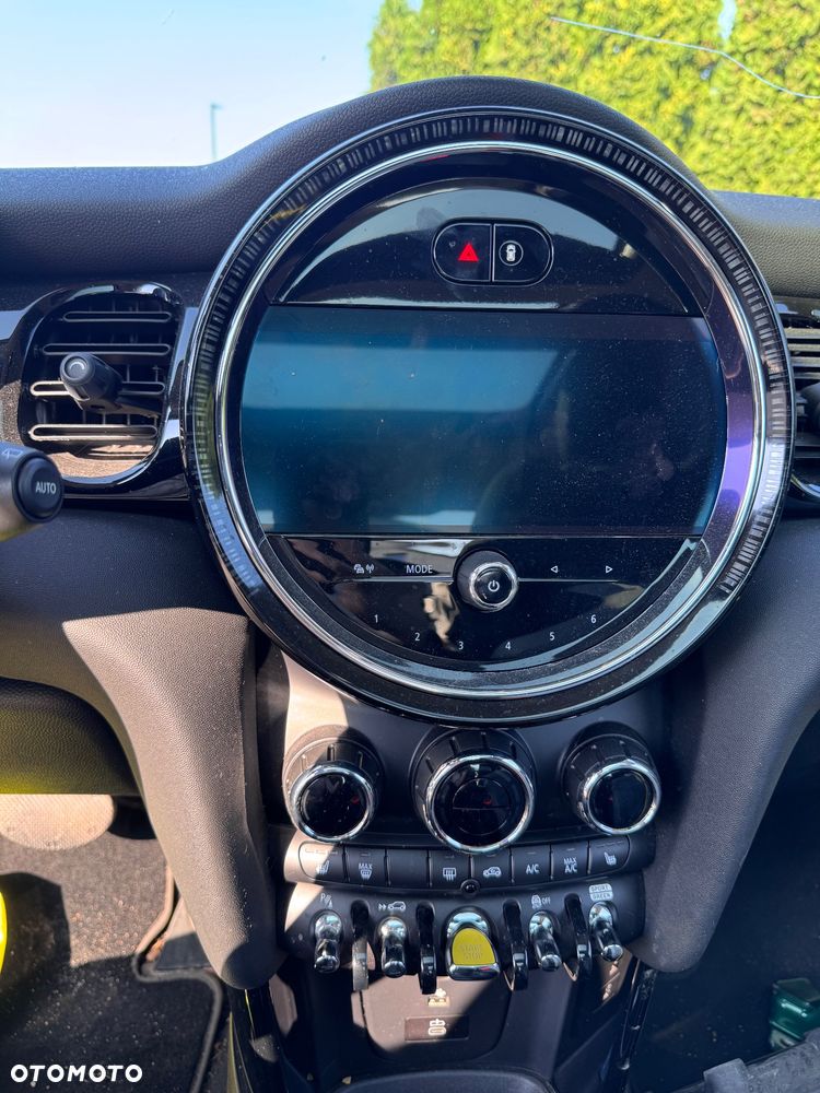 MINI Cooper SE - 19
