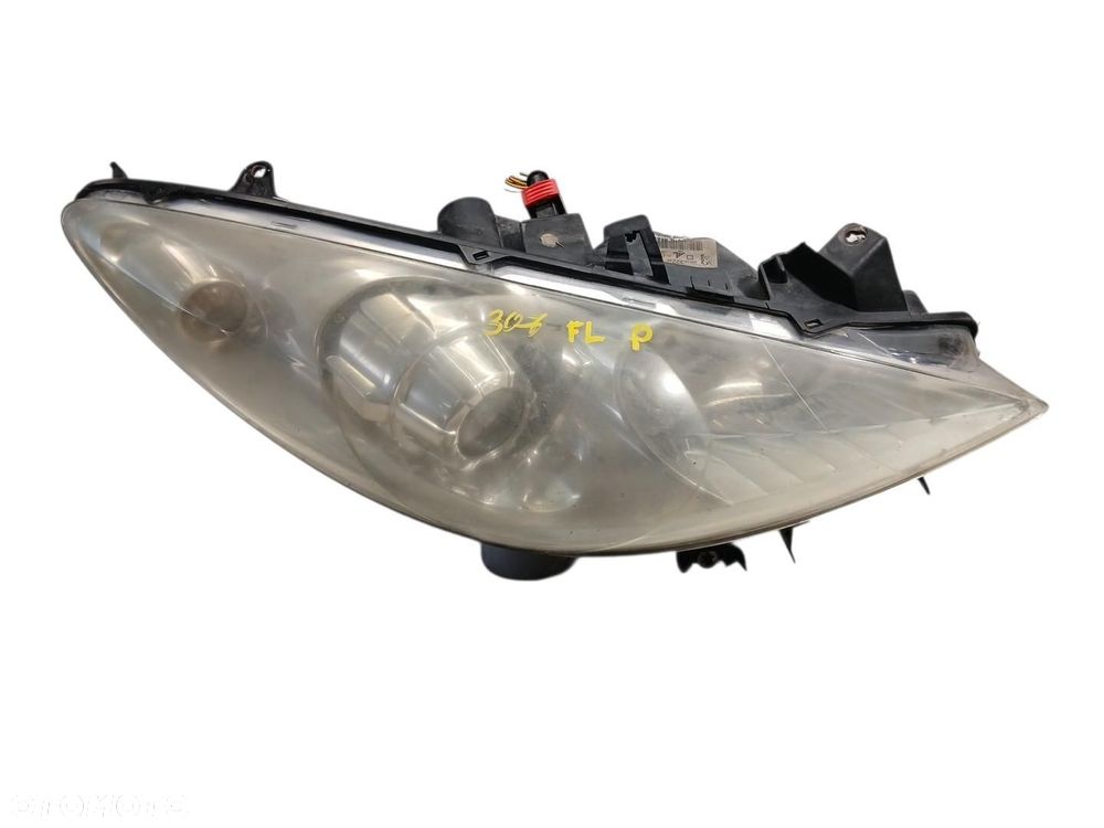 LAMPA PRAWA PRZEDNIA PRZÓD PEUGEOT 307 LIFT 9681832280 - 1