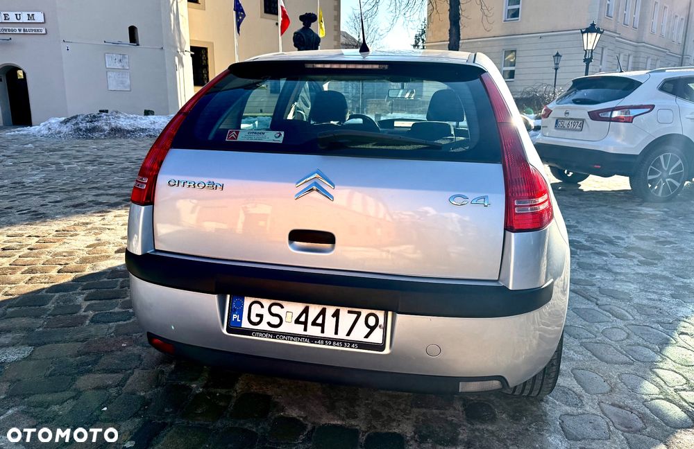 Citroën C4 1.6 VTi Equilibre Pack - 4