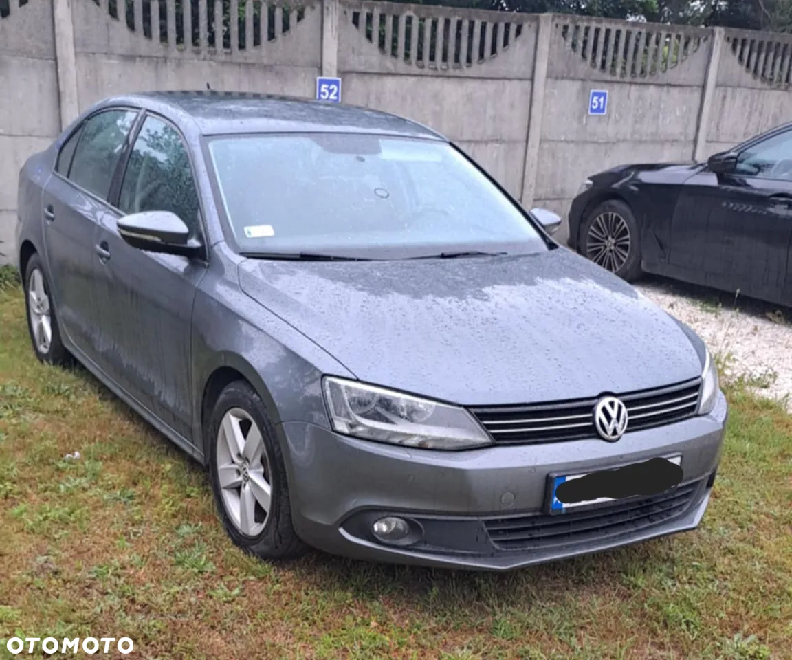 Volkswagen Jetta 1.2 TSI Comfortline - 2