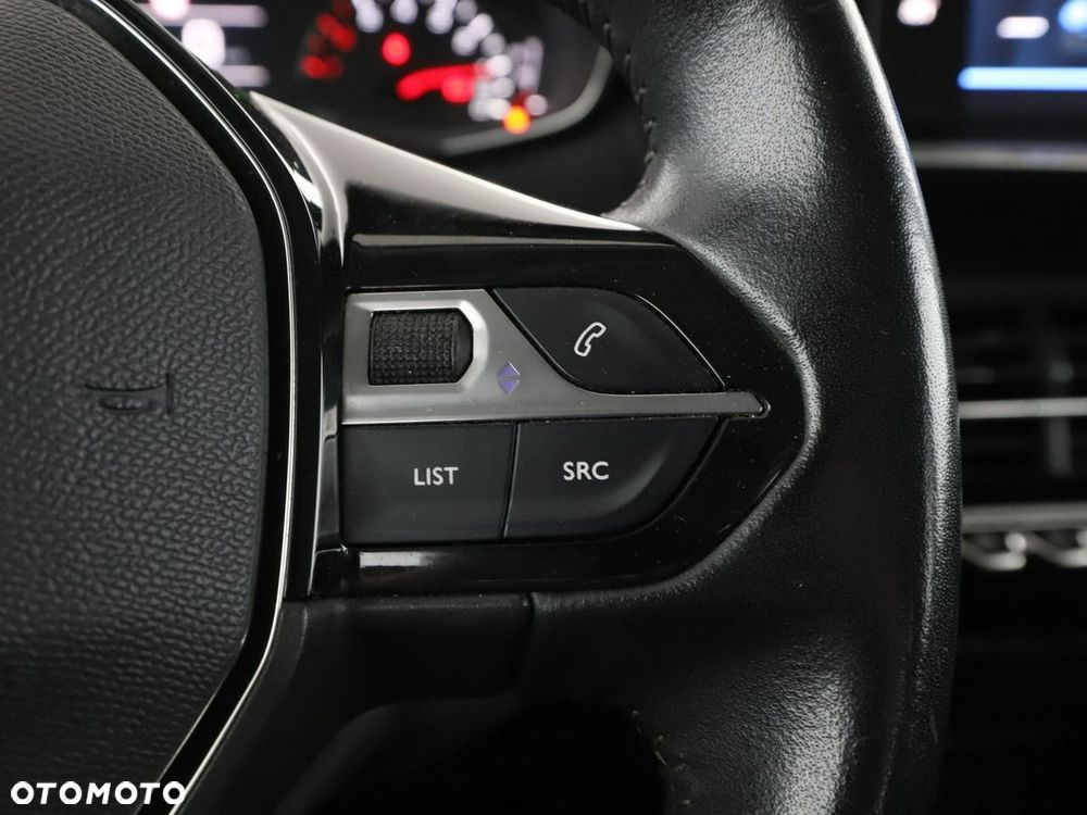 Peugeot 2008 PureTech 100 Active - 30