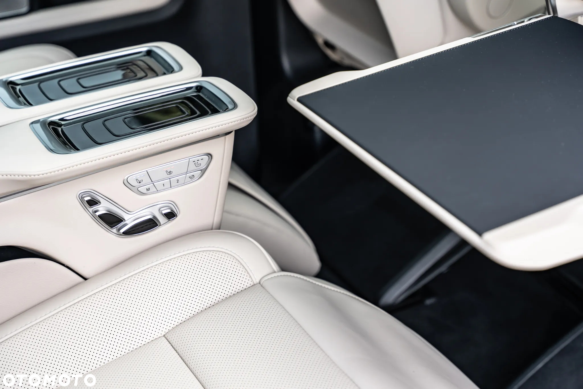 Mercedes-Benz Klasa V 300 d 4-Matic 9G-Tronic Exclusive (d³ugi) - 28