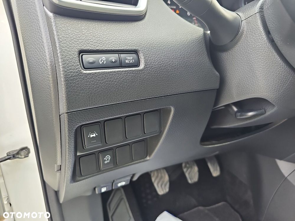 Nissan Qashqai 1.3 DIG-T N-Connecta - 25