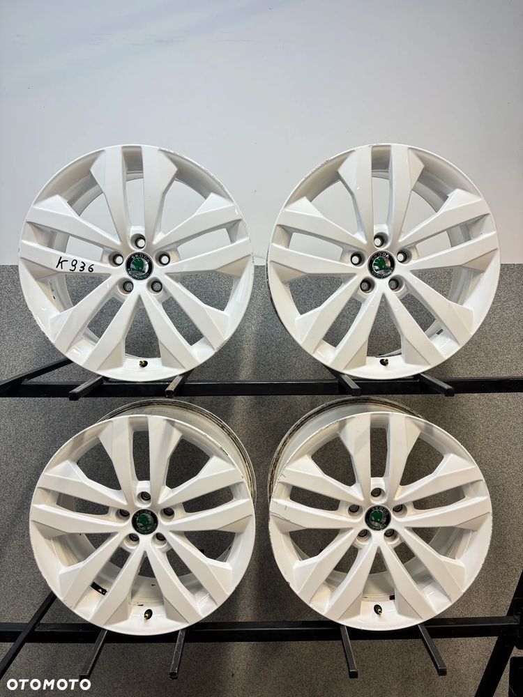 4 Felgi Alu. Skoda Fabia Rs, Roomster, Rapid 17", White - 1