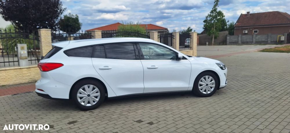 Ford Focus 1.5 EcoBlue Start-Stopp-System Aut. ACTIVE DESIGN - 4