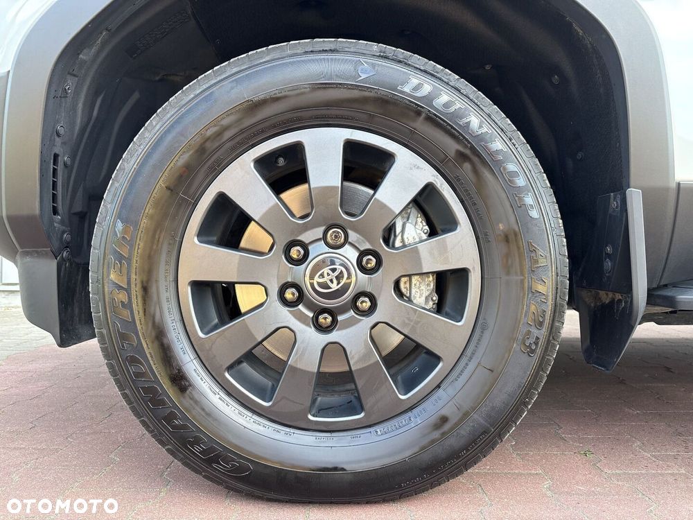 Toyota Land Cruiser LC 2.8 D-4D Invincible - 24
