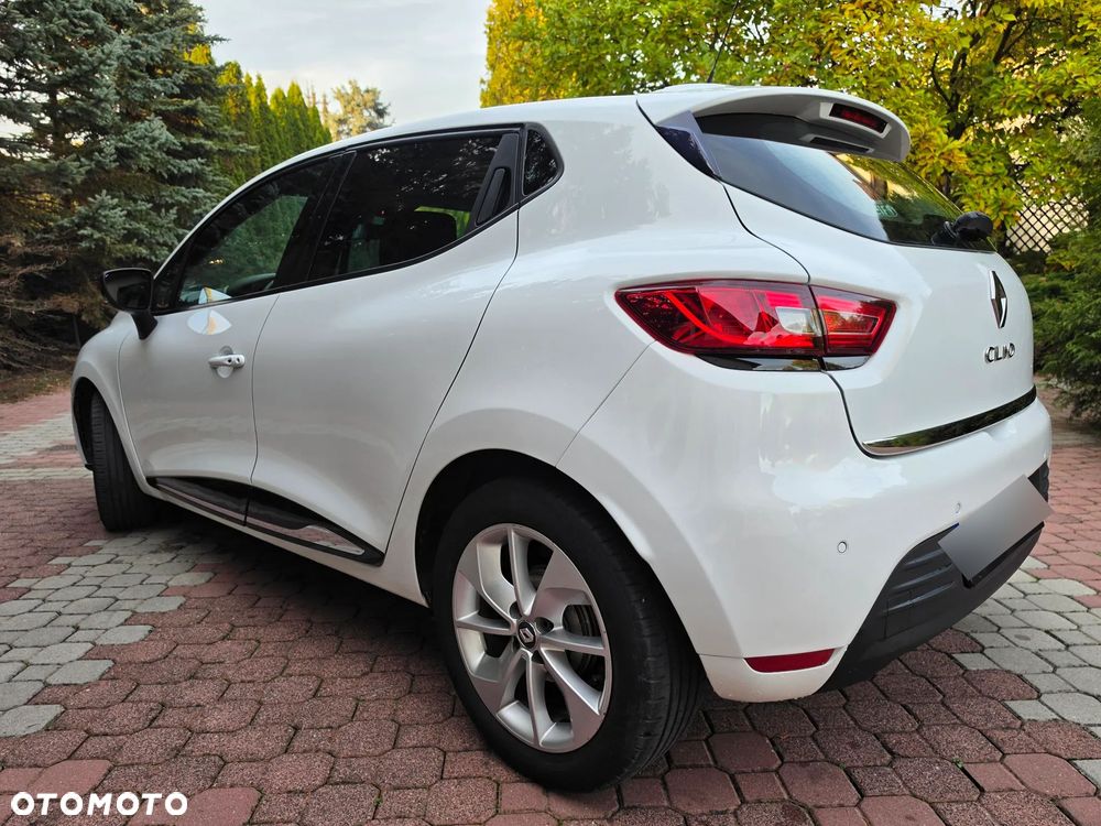 Renault Clio - 12
