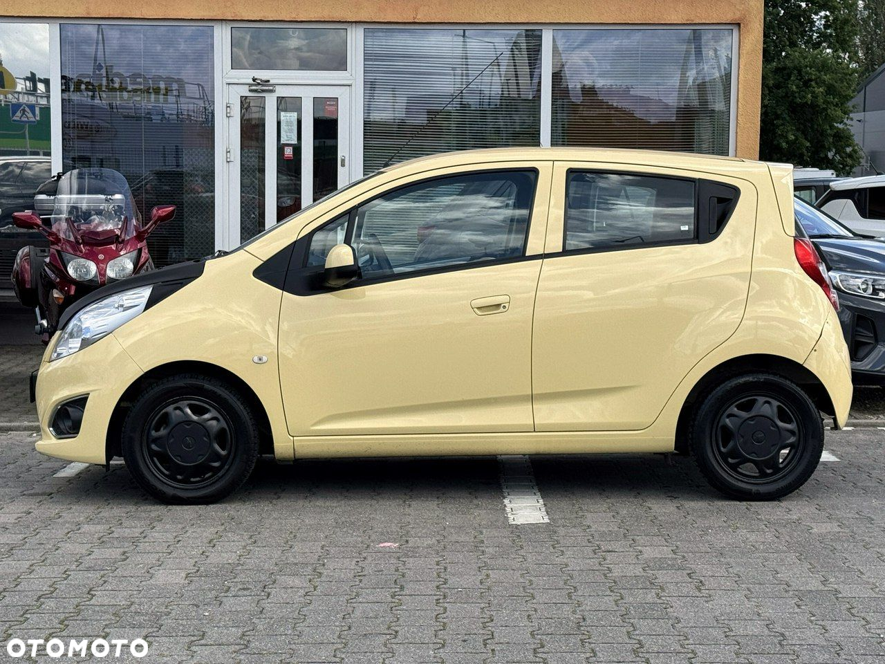 Chevrolet Spark - 4