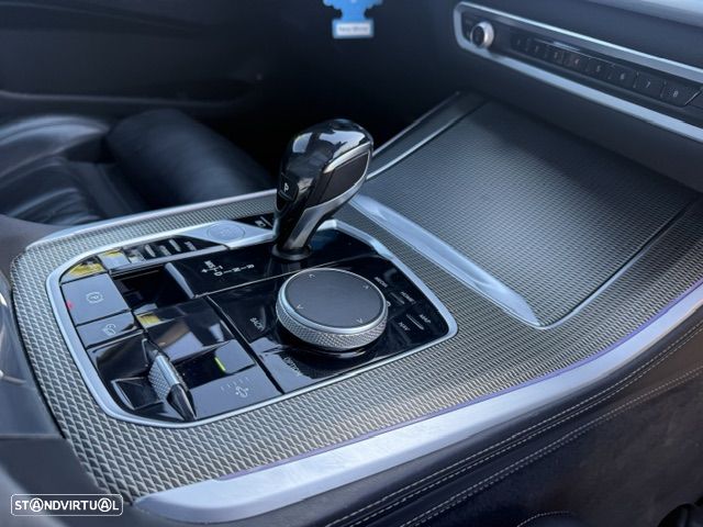 BMW X5 45 e xDrive Pack M - 24