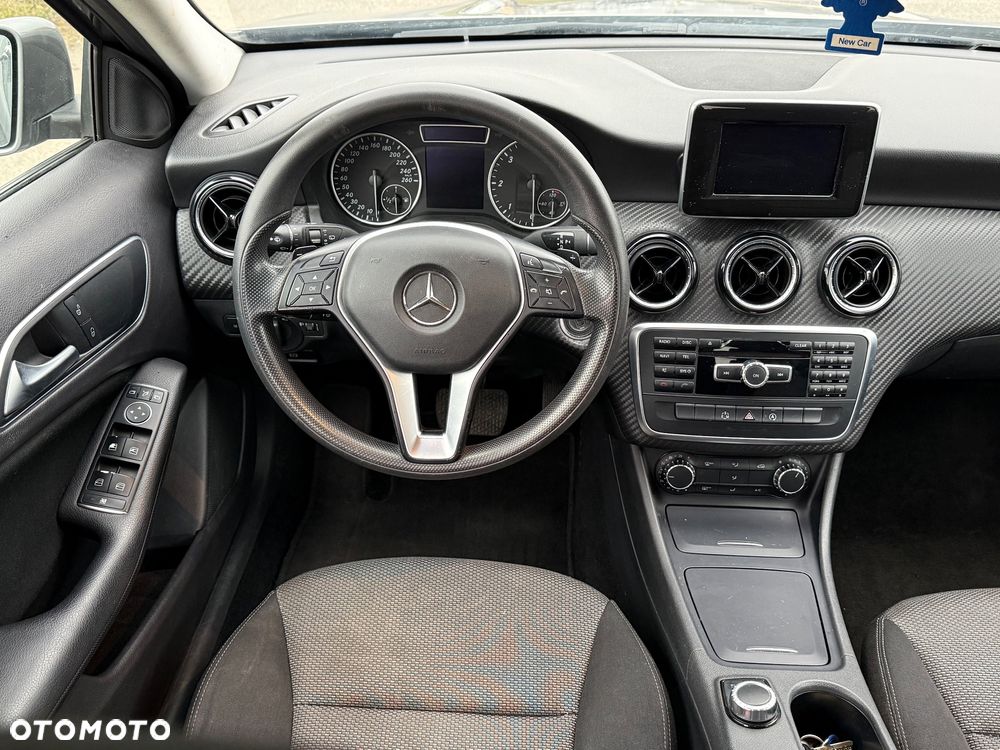 Mercedes-Benz GLA - 18