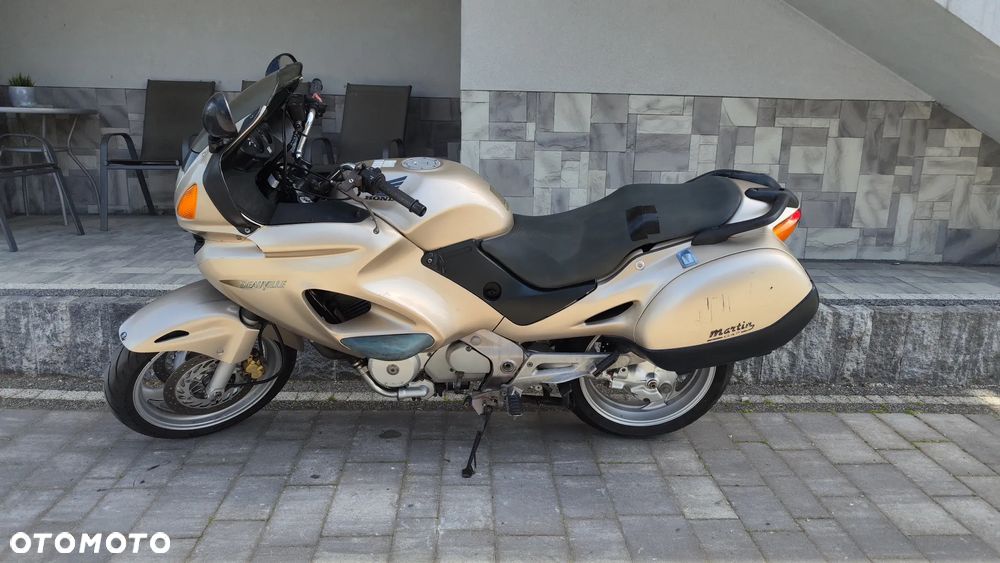 Honda NT - 2