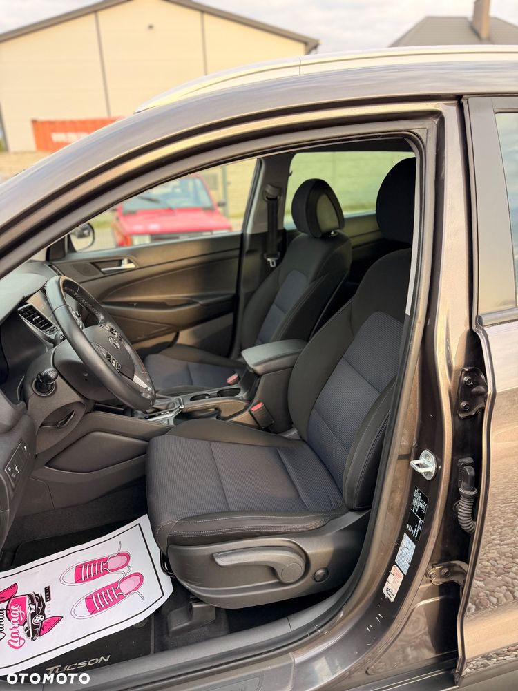 Hyundai Tucson blue 1.7 CRDi 2WD DCT Premium - 31