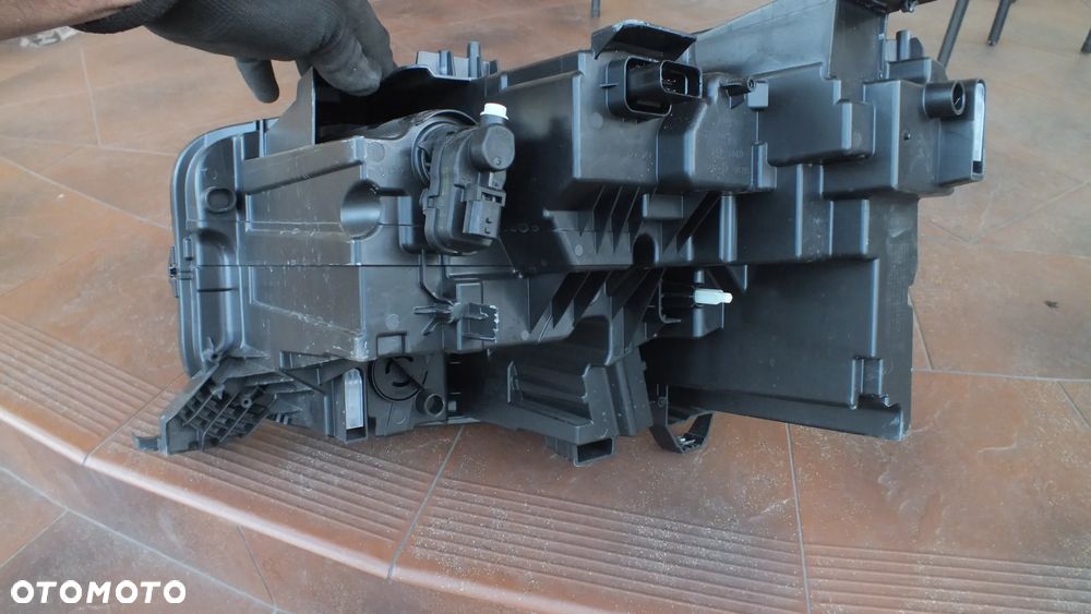 Lampa przednia prawa Citroen C3 Air Cross II - 10