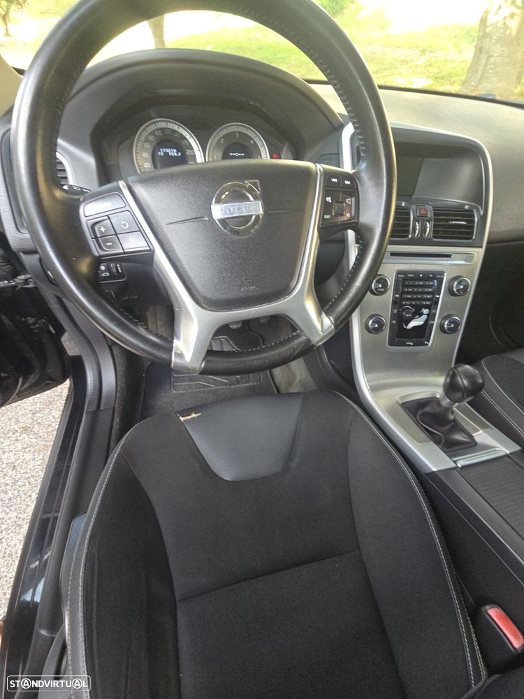 Volvo XC 60 2.0 D3 Drive Momentum Start/Stop - 18
