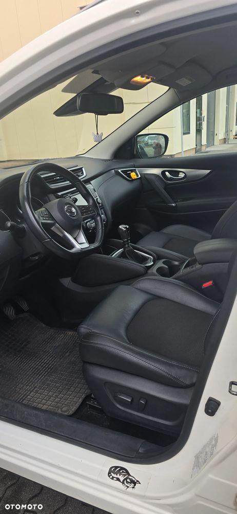 Nissan Qashqai 1.3 DIG-T Tekna - 4