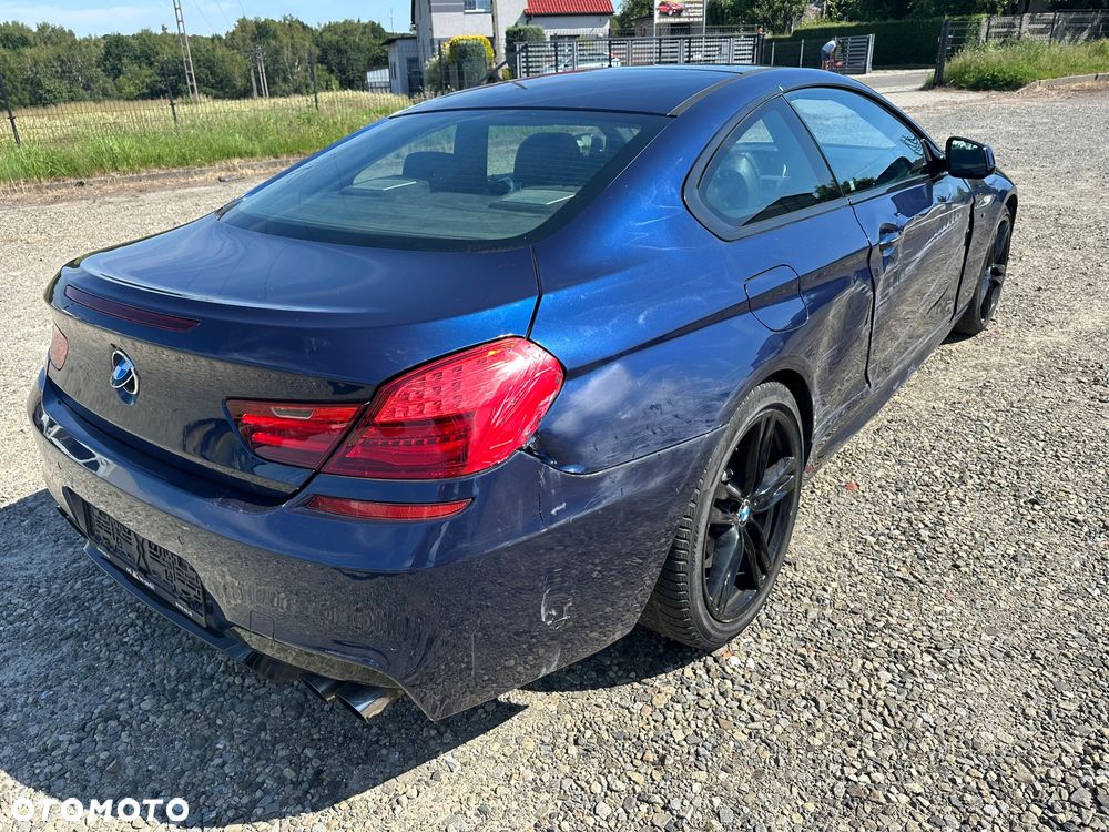 BMW Seria 6 650i - 12