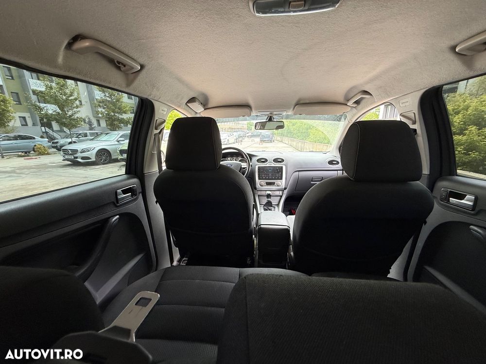 Ford Focus 1.8 Silver Magic - 11