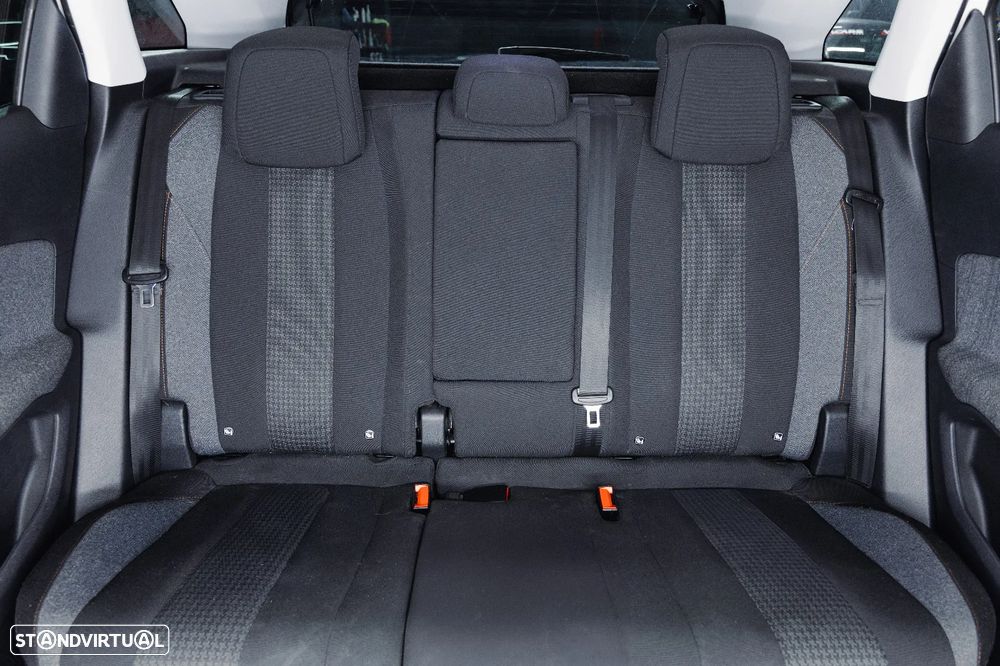 Peugeot 3008 1.2 PureTech Active - 11