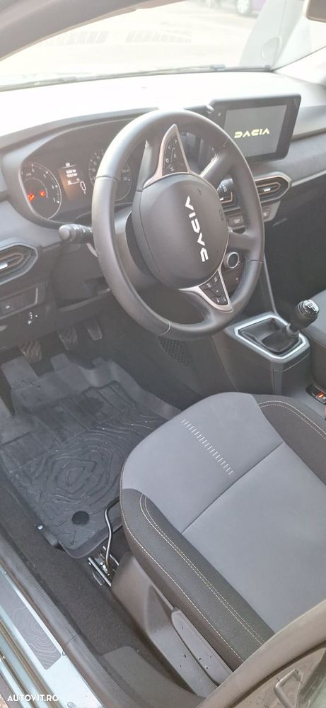 Dacia Sandero Stepway TCe 90 MT6 Comfort - 4