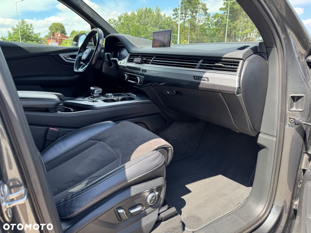 Audi SQ7 4.0 TDI Quattro Tiptronic - 22