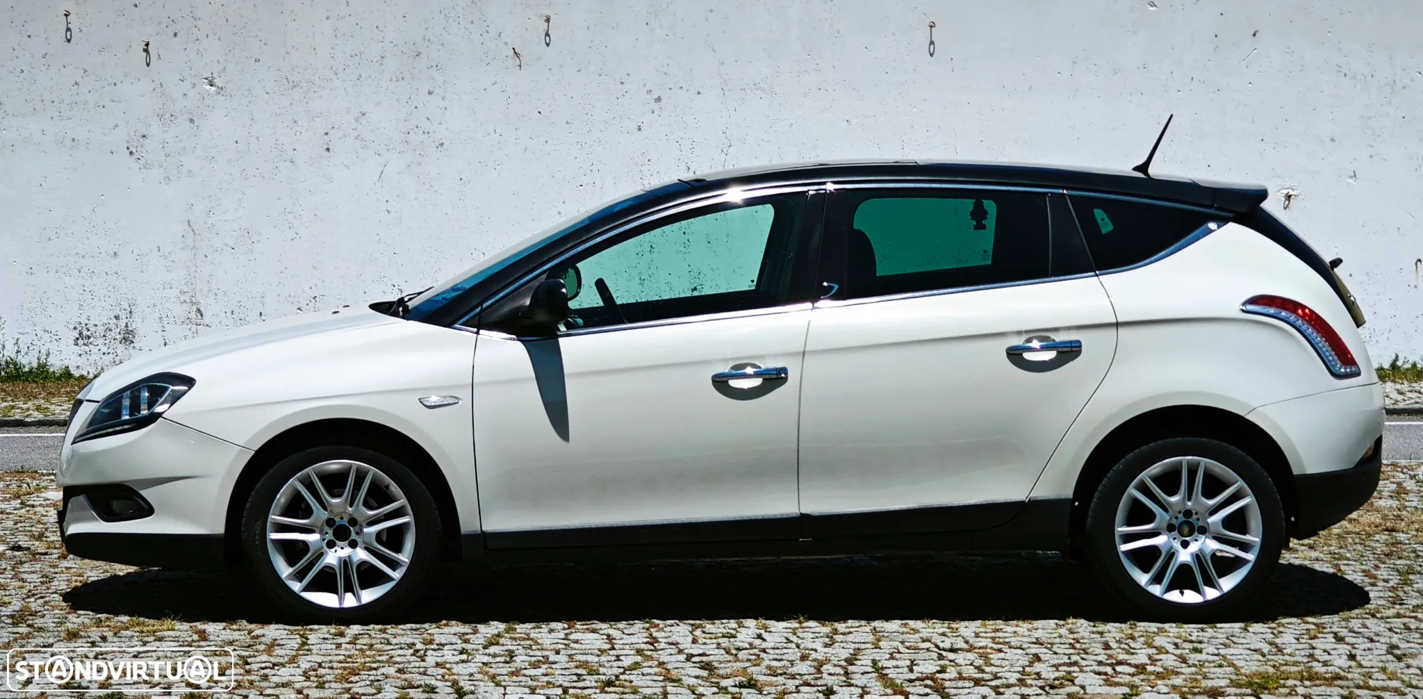 Lancia Delta 1.6 M-Jet Oro - 3