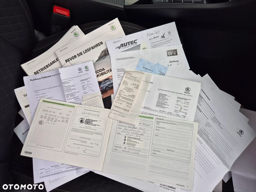 Skoda Superb 2.0 TDI Premium Edition - 40