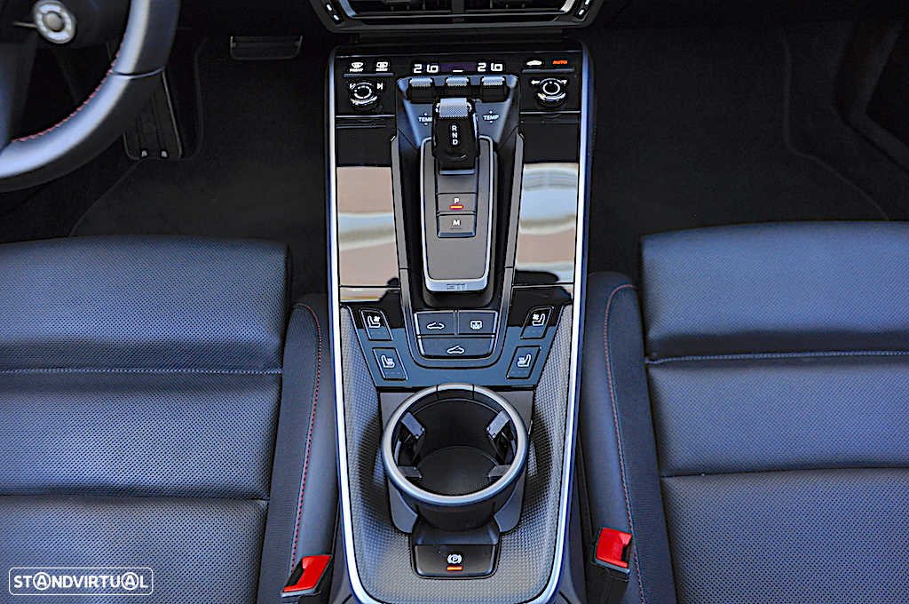 Porsche 911 (992) Turbo S PDK - 37