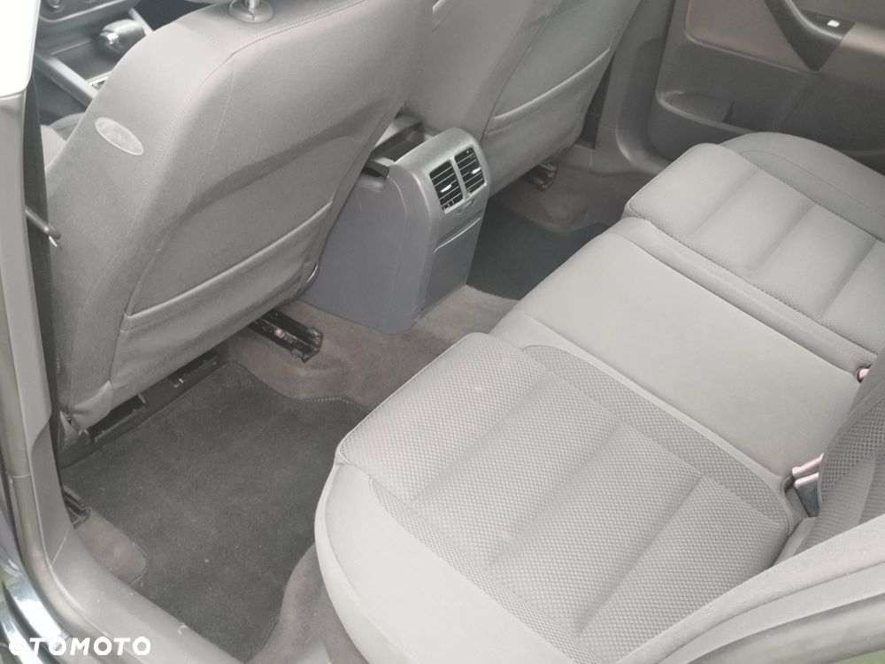 Volkswagen Golf - 10