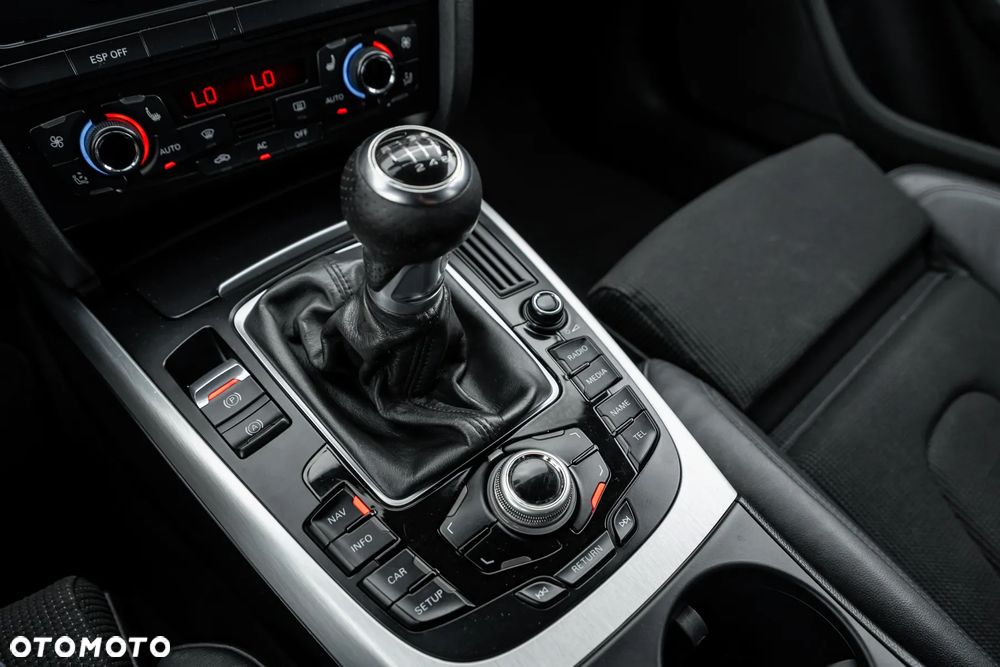 Audi A4 Avant 3.0 TDI DPF quattro S line Sportpaket (plus) - 17