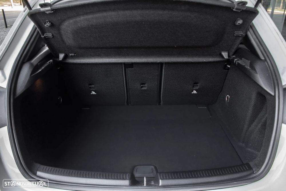 Mercedes-Benz A 180 d AMG Line Aut. - 31