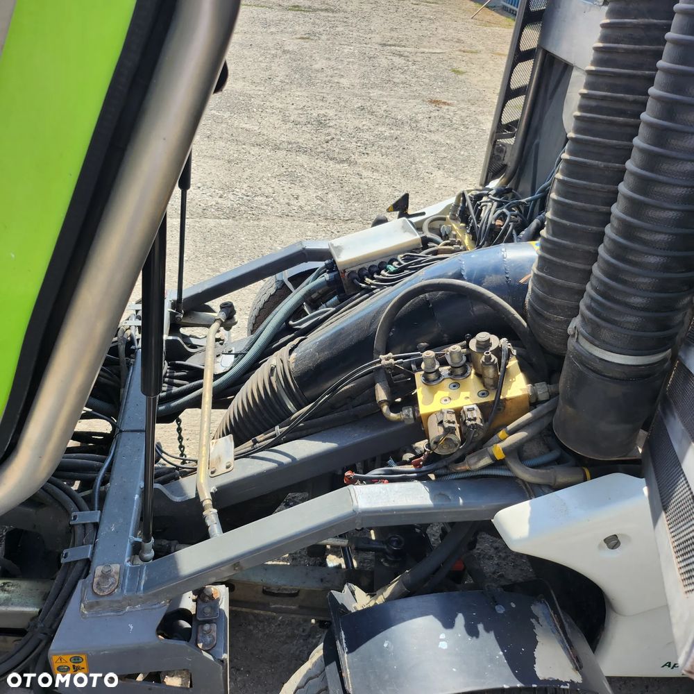 Inny Zamiatarka Applied 525 Compact Green Machines - 16