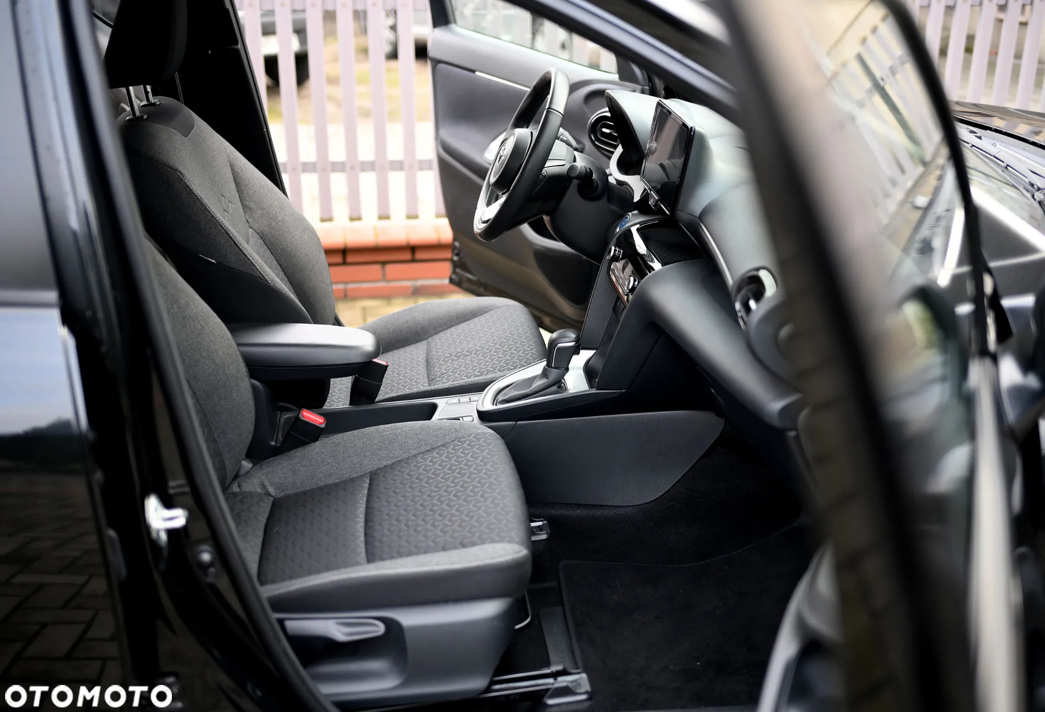 Toyota Yaris Cross Hybrid 1.5 Style - 18