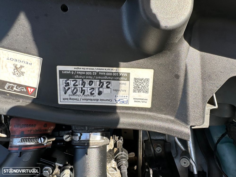 Peugeot 2008 PureTech 110 Stop&Start EAT6 Allure - 32