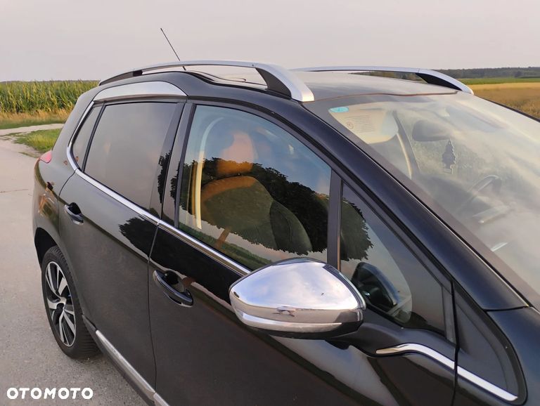 Peugeot 2008 1.6 e-HDi Allure S&S - 22