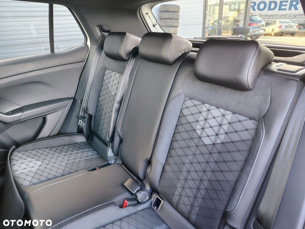Volkswagen T-Cross 1.0 TSI R-Line Plus DSG - 23