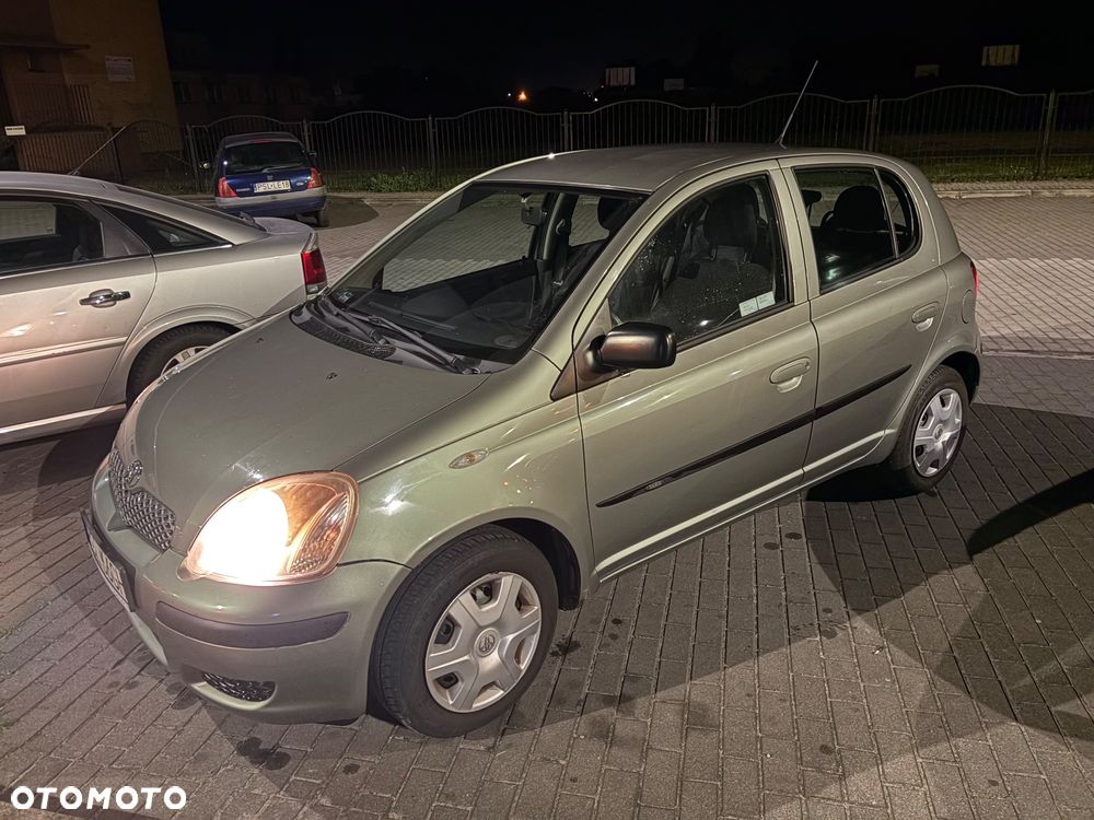 Toyota Yaris - 7