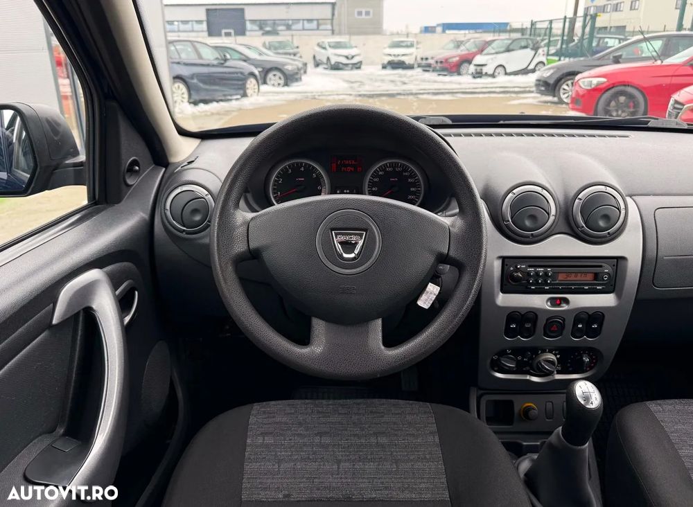 Dacia Duster dCi 90 FAP 4x2 Ambiance - 8